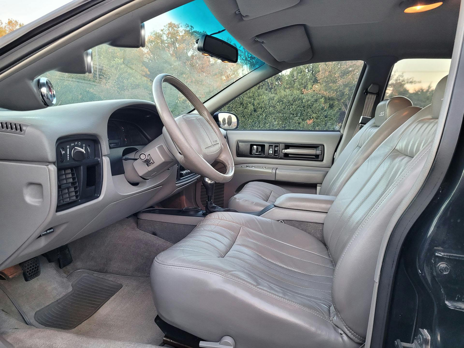 1995 Chevrolet Impala SS Lingenfelter interior front seats