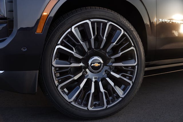 2025 Chevrolet Suburban High Country 24-inch wheel detail