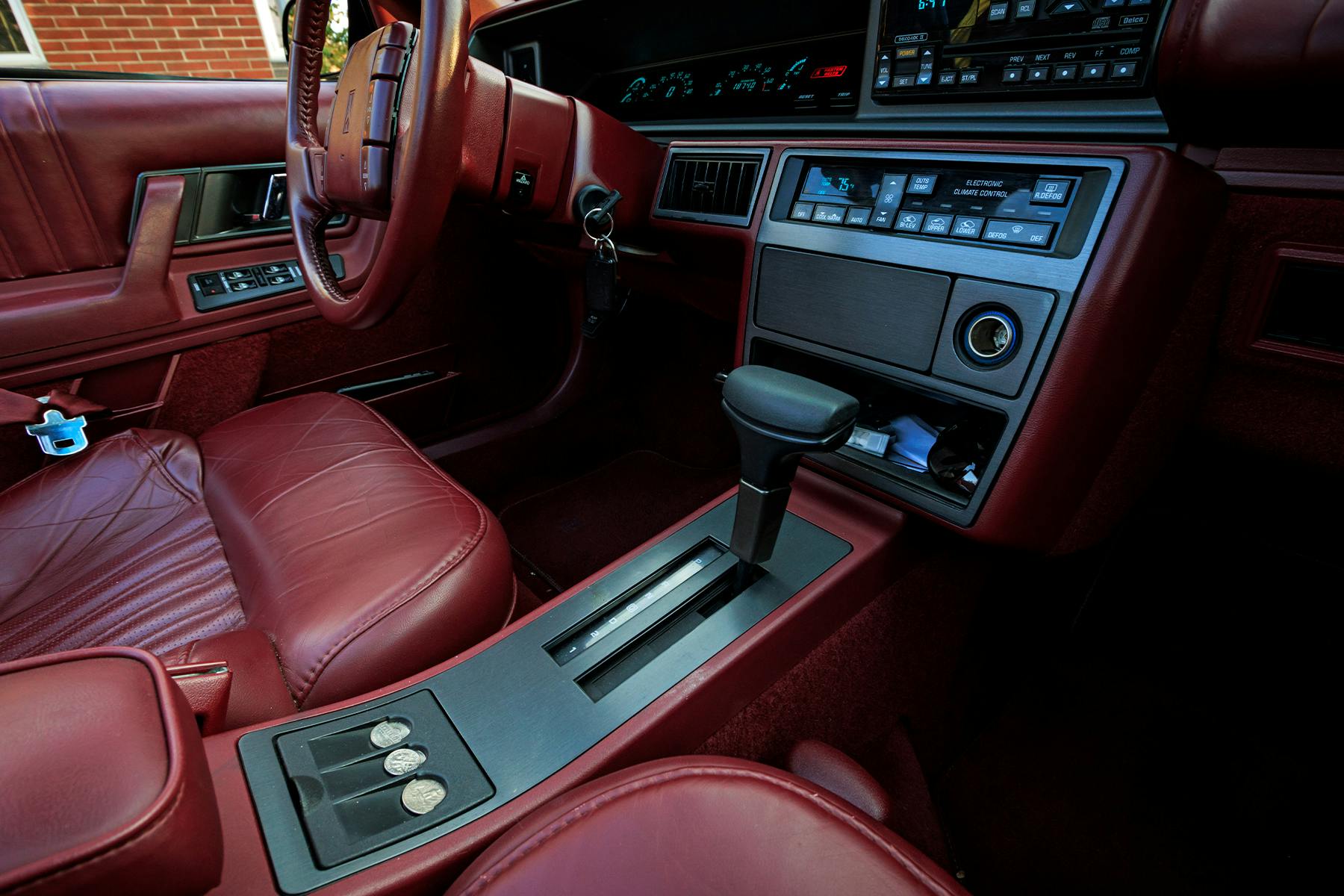 1991 Oldsmobile Cutlass Supreme Convertible interior center console shifter