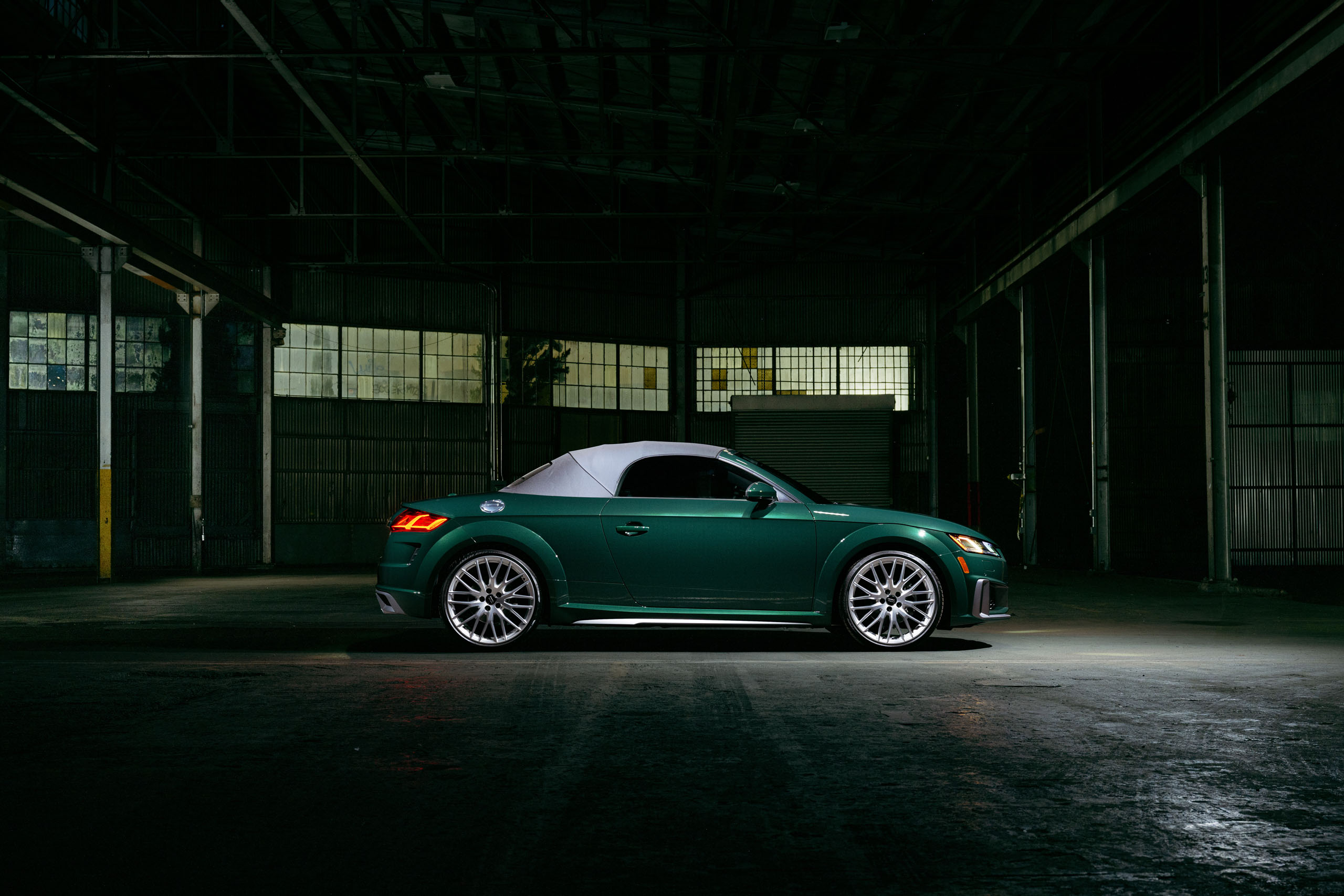 Audi TT Roadster Final Edition is a gorgeous green going-away