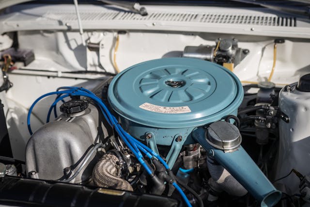 Datsun 510 engine top air