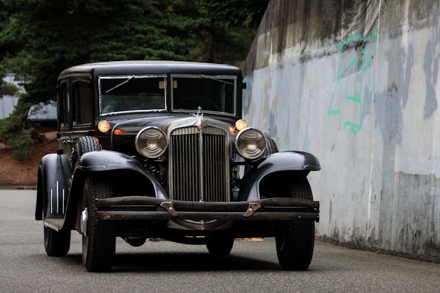 1931 Chrysler Imperial front