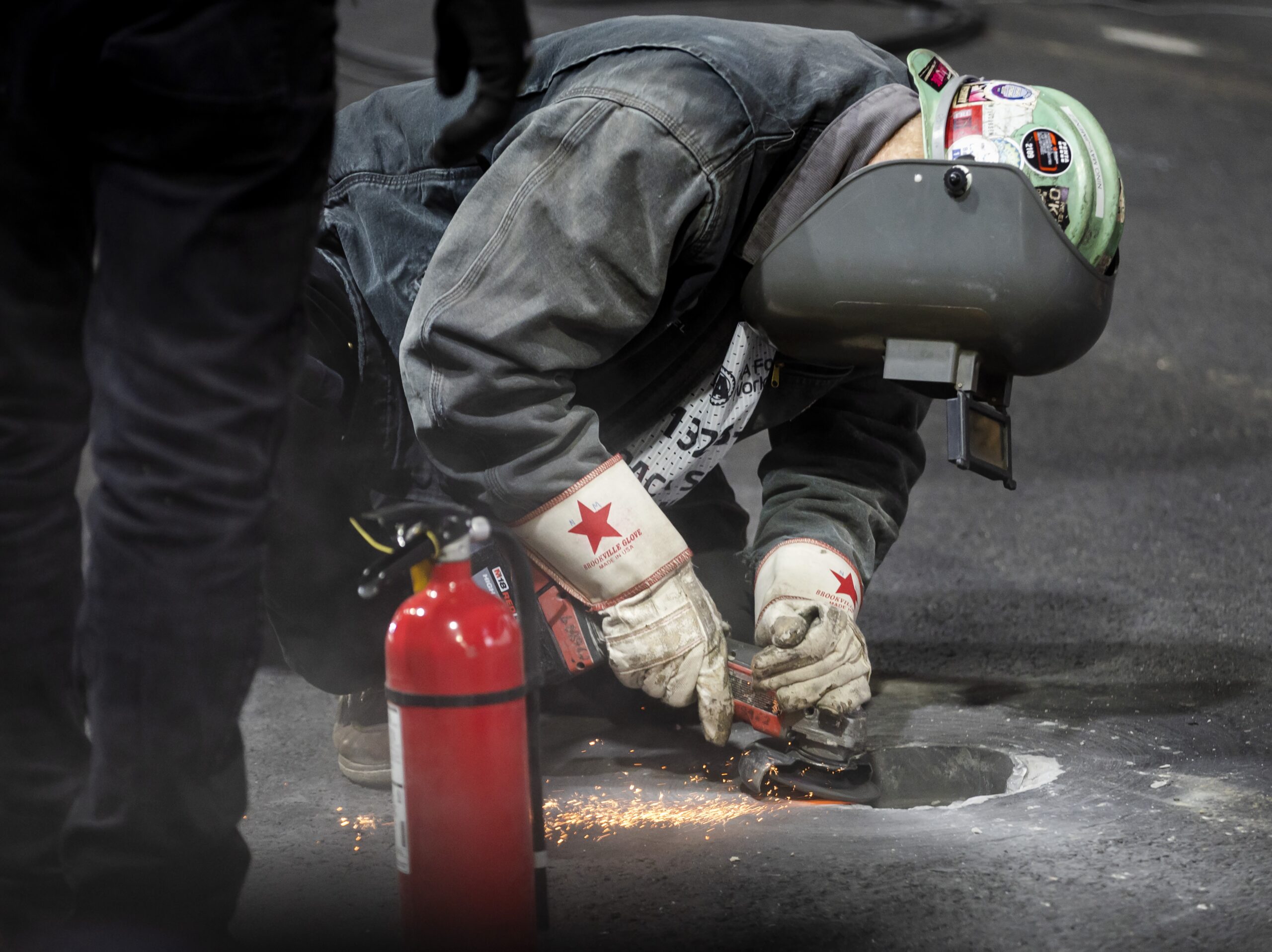 Loose water valve cover causes chaos at Las Vegas Grand Prix