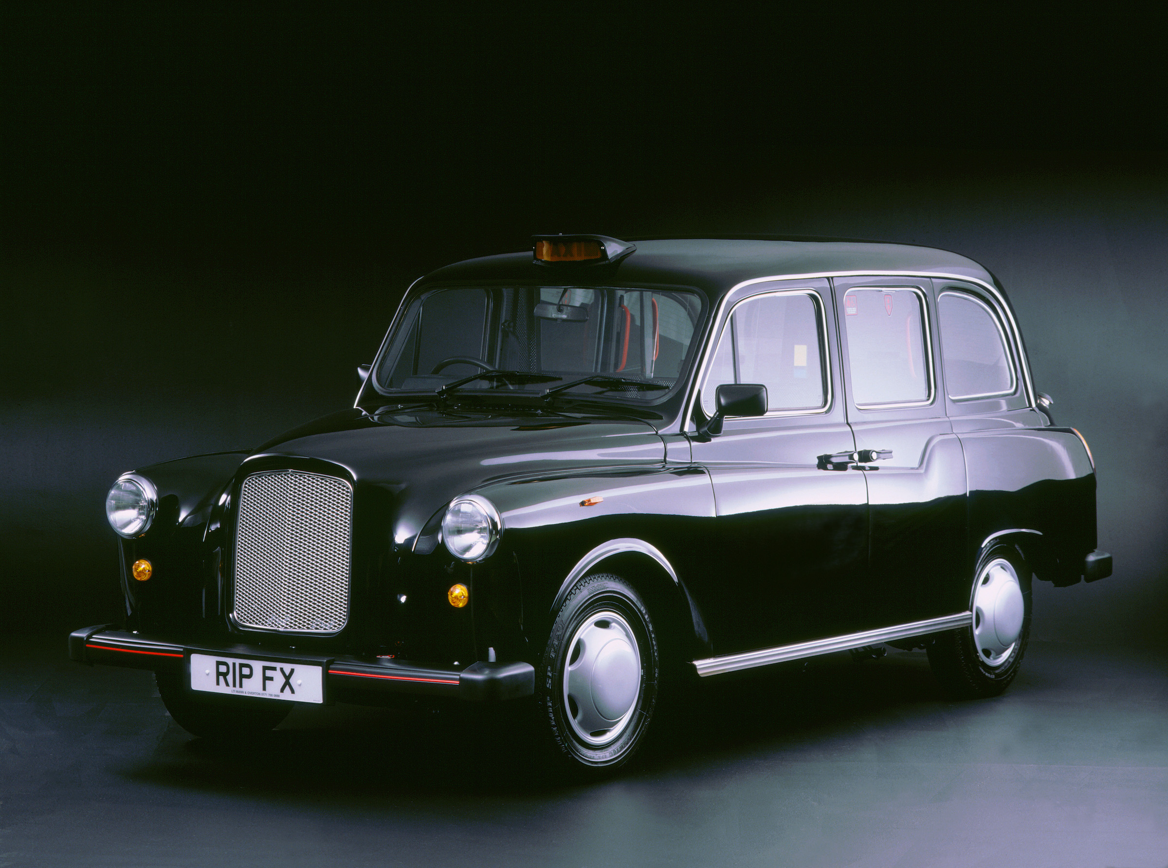 Uber Opens Door To London S Black Cab Drivers From 2024 Hagerty Media   GettyImages 534276576 Resized 