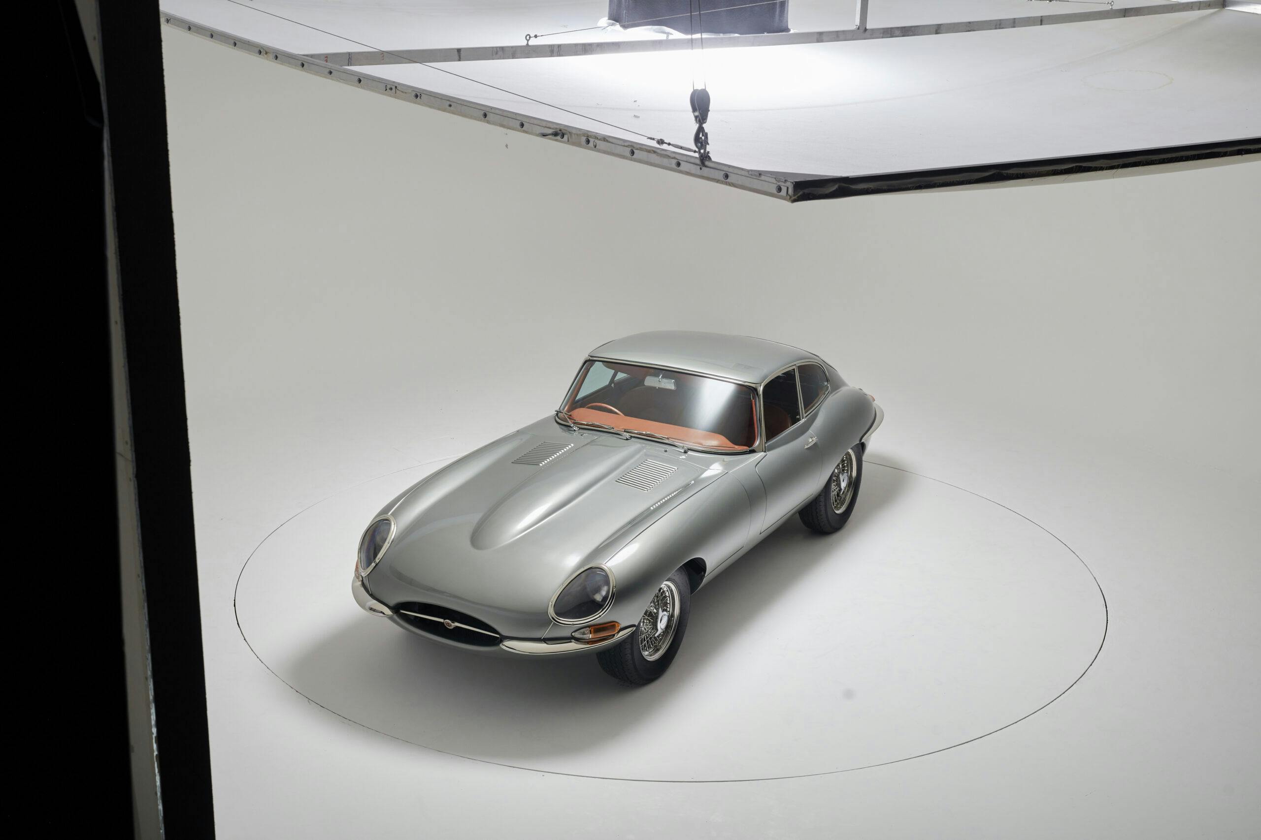 Helm Jaguar E-Type studio