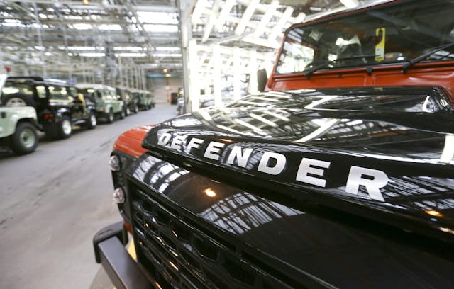 Land Rover Defender hood badging letters