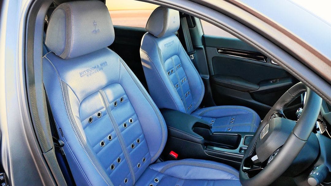 Mitsuoka M55 Challenger Concept interior seat detail