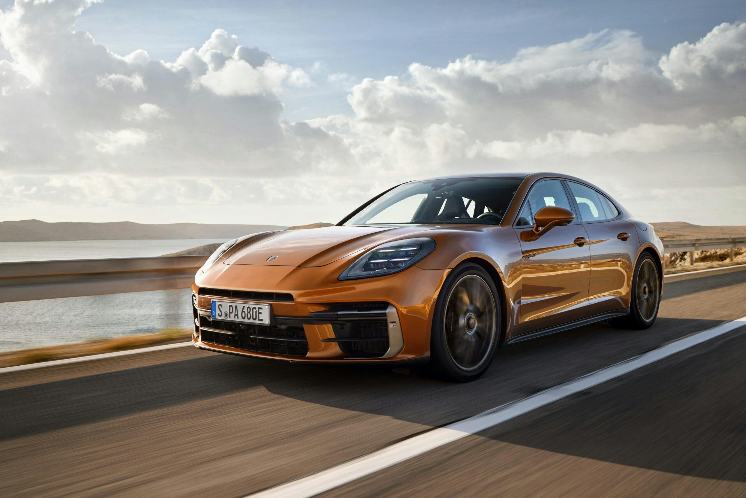 2024 Porsche Panamera Turbo E-Hybrid