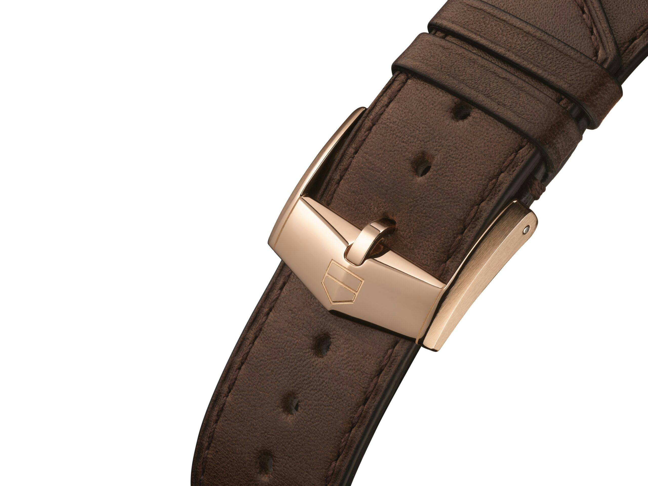 TAG Heuer Carrera Chronosprint leather strap clasp detail