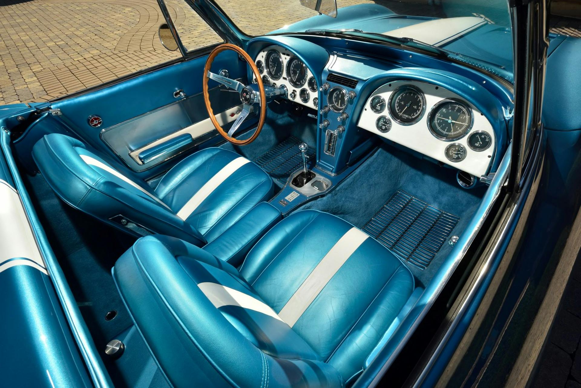 1963 Chevrolet Corvette Harley Earl Styling Car interior