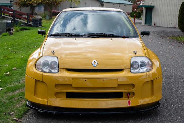 Renault Clio front