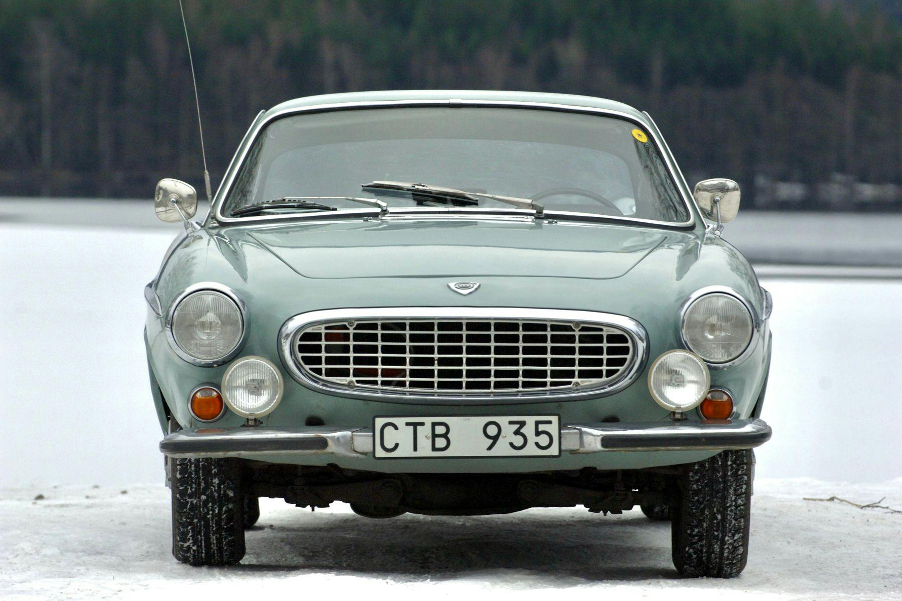 King of Sweden's 1966 Volvo 1800S 10