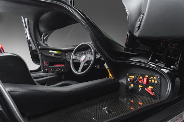 Schuppan 962 CR interior controls
