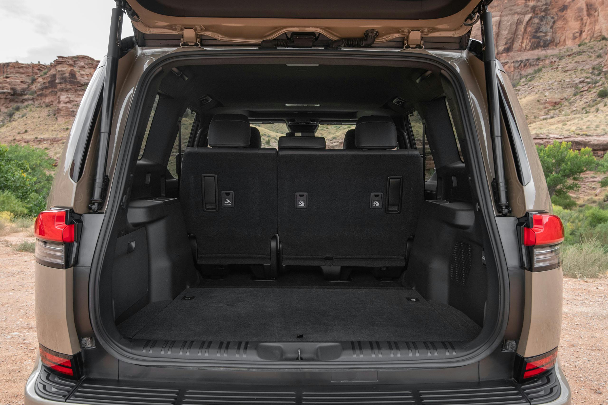 2024 Lexus GX 550 Overtrail+ interior trunk opening