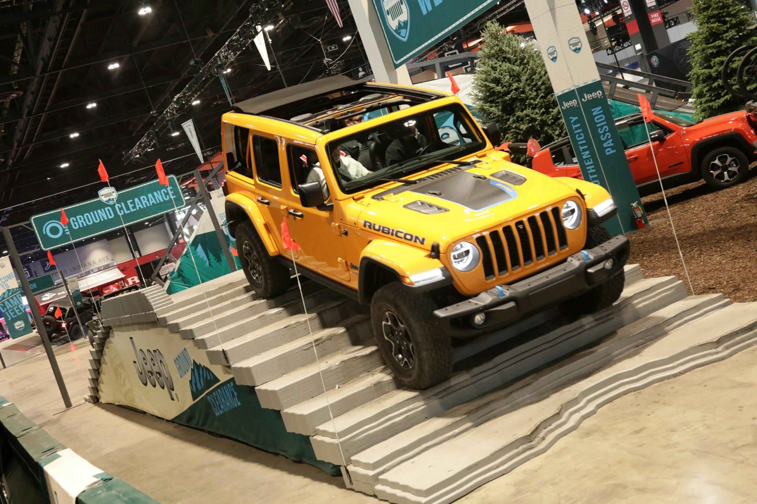 2023 Chicago Auto Show camp jeep display
