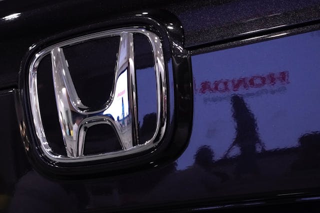 Honda badge