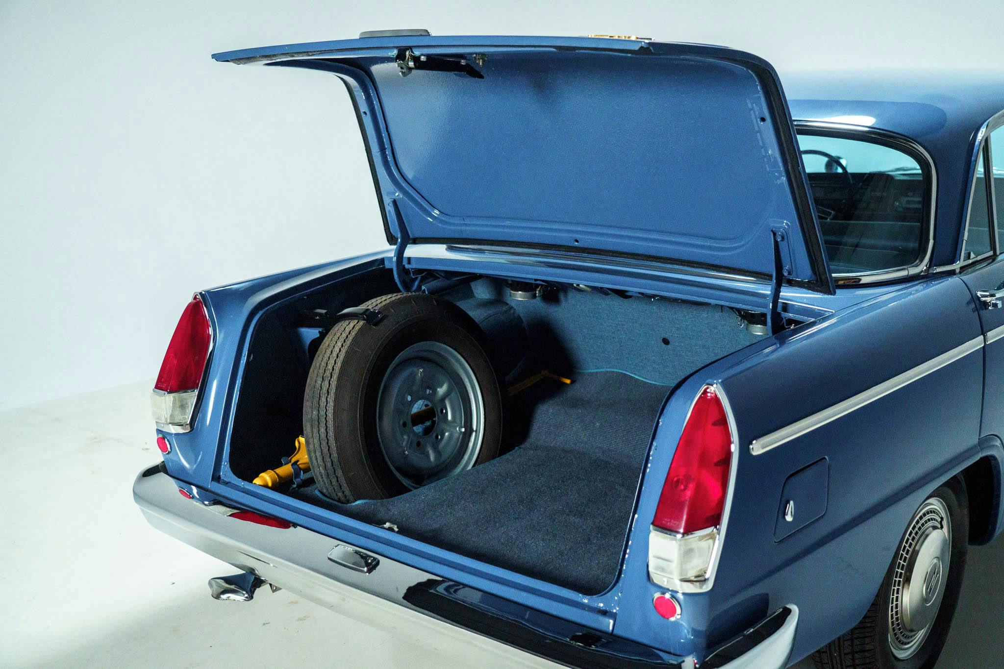 1964 Nissan Cedric trunk open