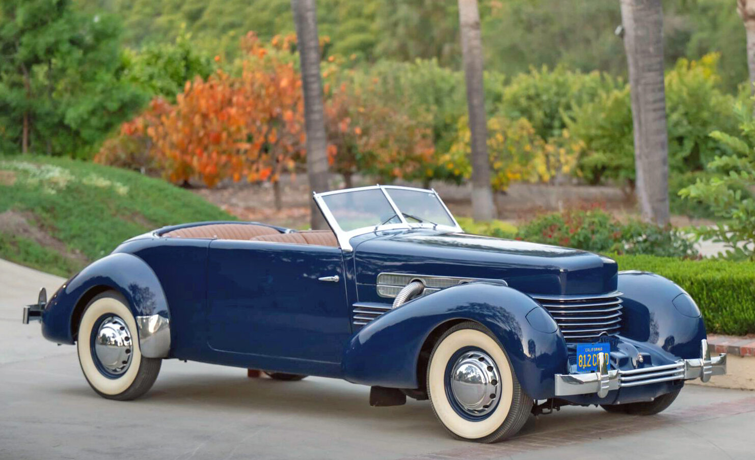 Auction Pick of the Week: Supercharged 1937 Cord 812 Phaeton