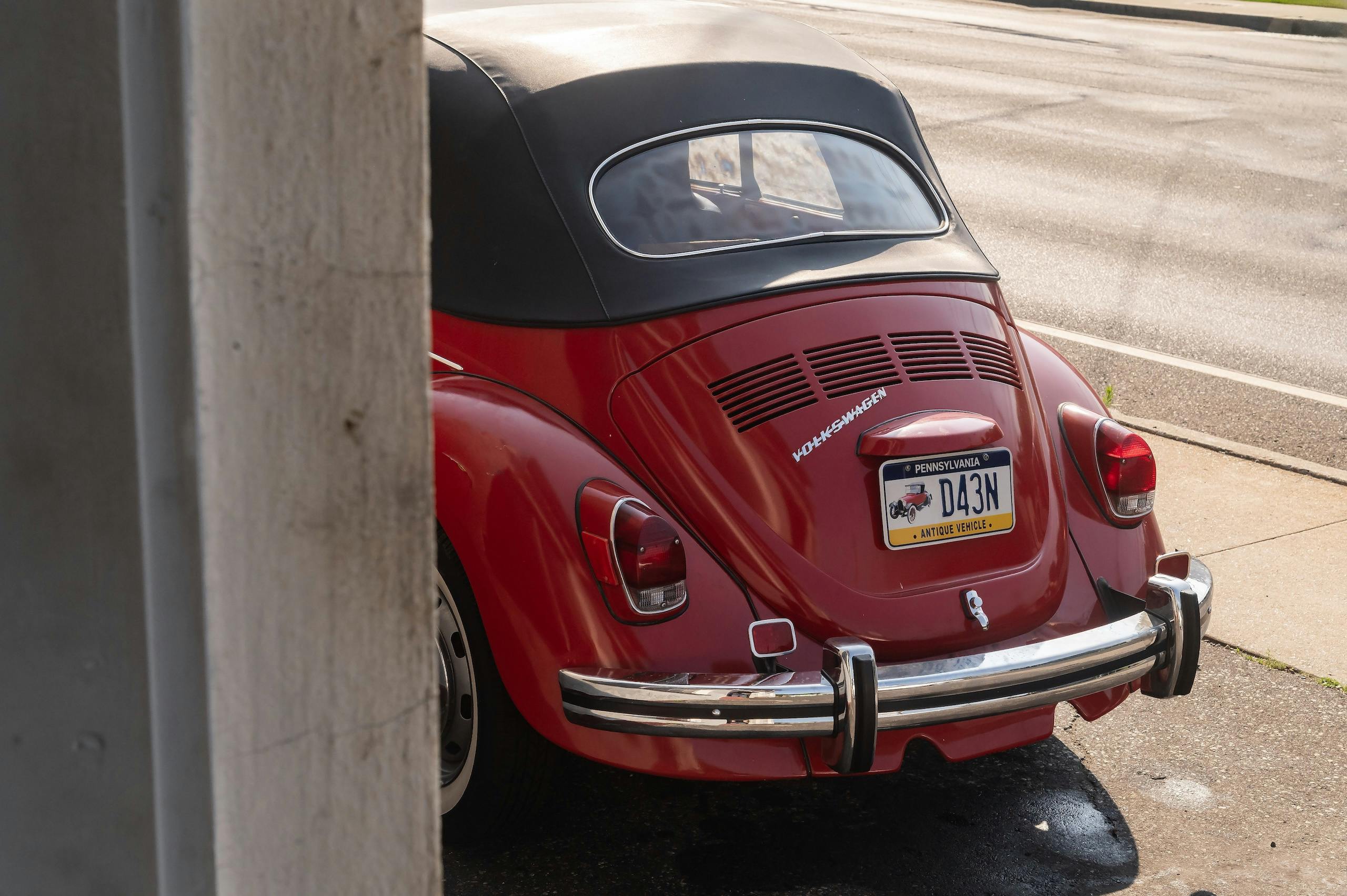 Shop Profile Freccia Brothers vintage shop beetle red rear closeup