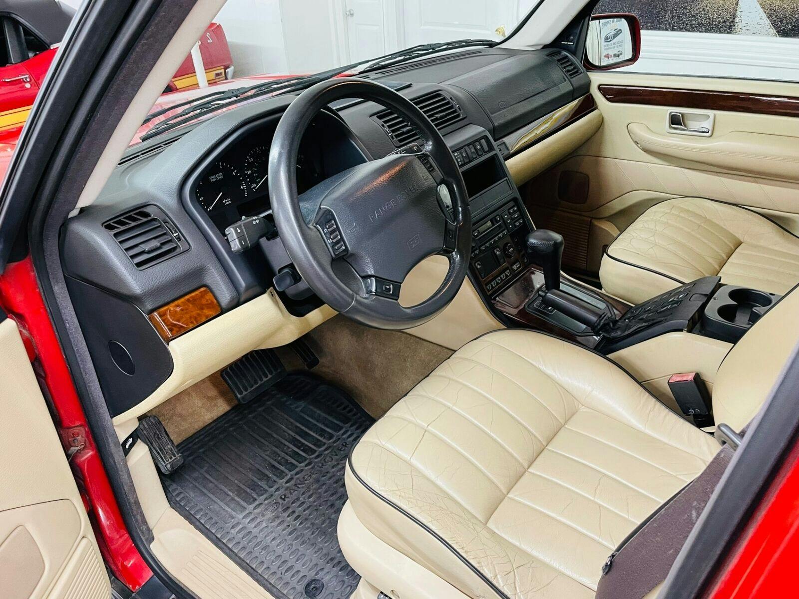 1999 Land Rover Range Rover interior front