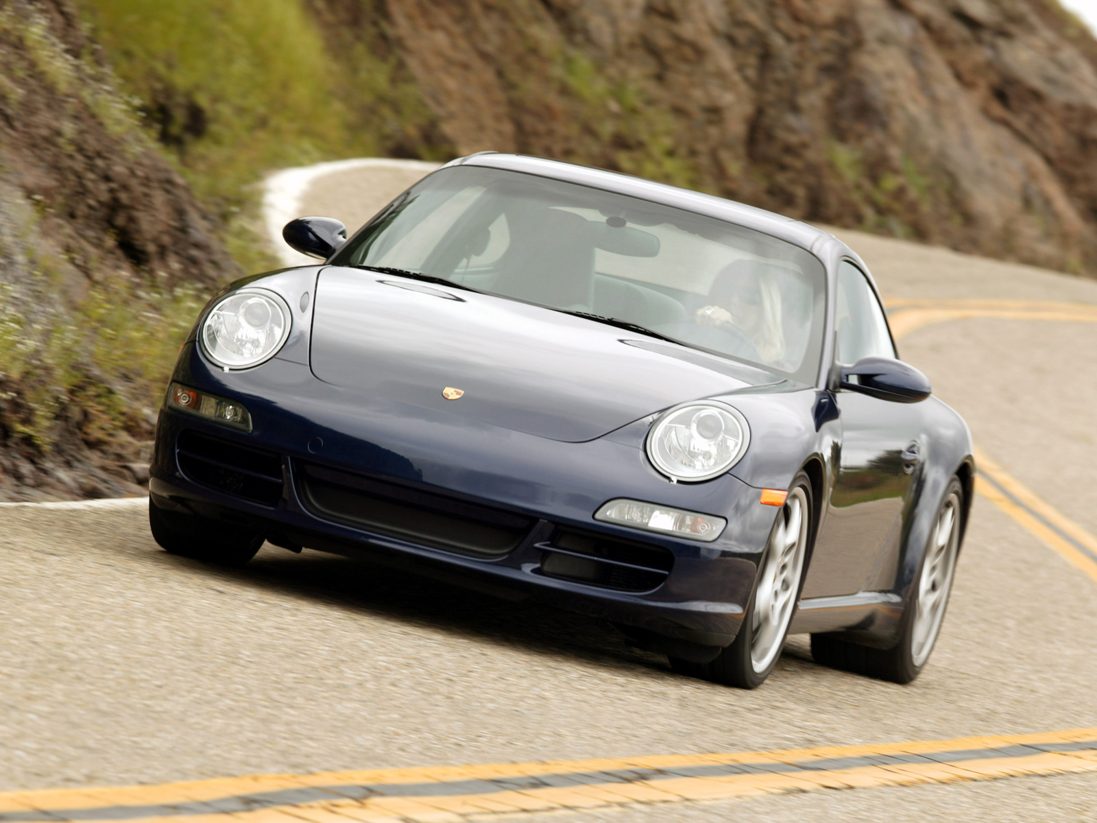 Stay up to date on Car Porsche 911 2005 Carrera S 2dr Coupe 6 cyl