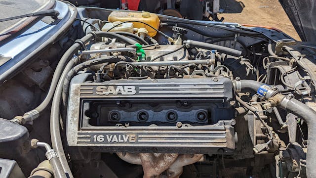 1986 Saab 900 S Sedan engine