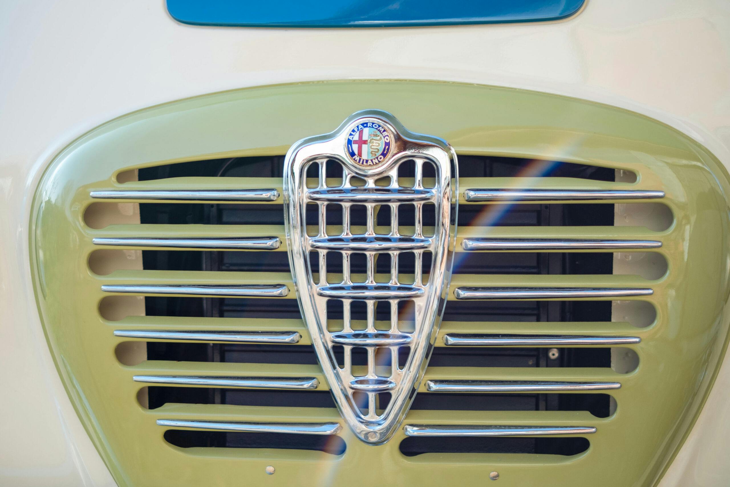 1955 Alfa Romeo T10 Autotutto Romeo Campervan grille