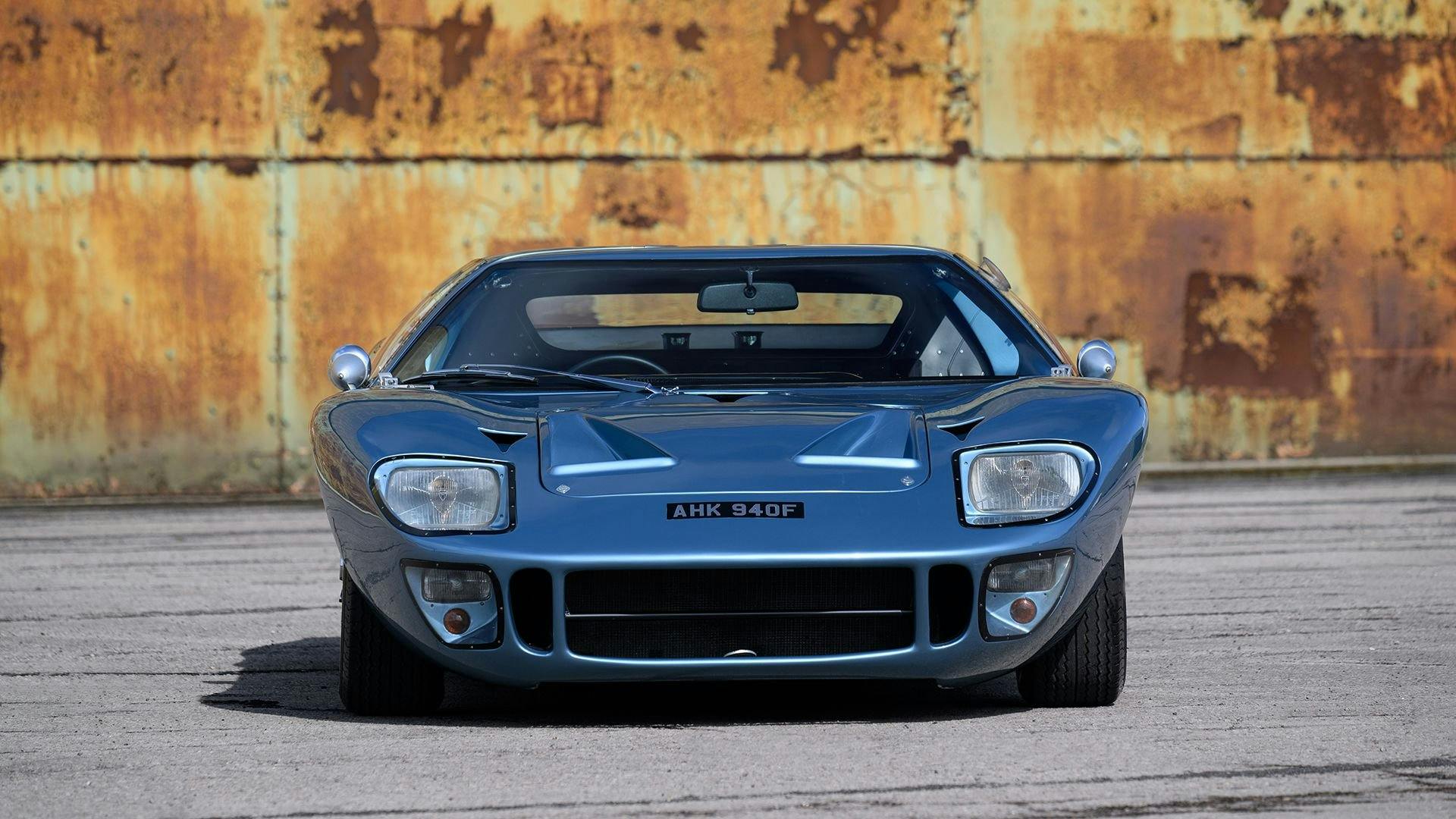 1967 Ford GT40 Mk I P/1069 front
