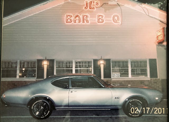 1969 Oldsmobile 442 JL's BBQ joine side profile