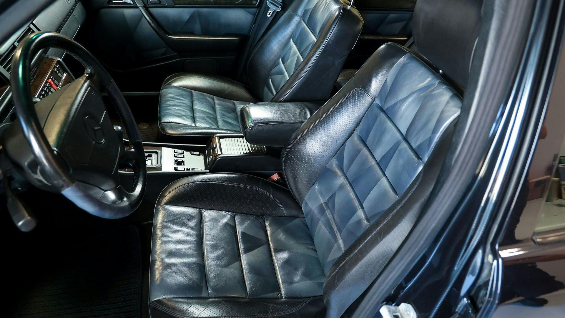 1995 Mercedes-Benz E 60 AMG Limited interior