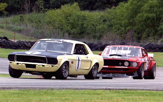 Jacobs leads Trans-Am Mustang out of corner vintage race action