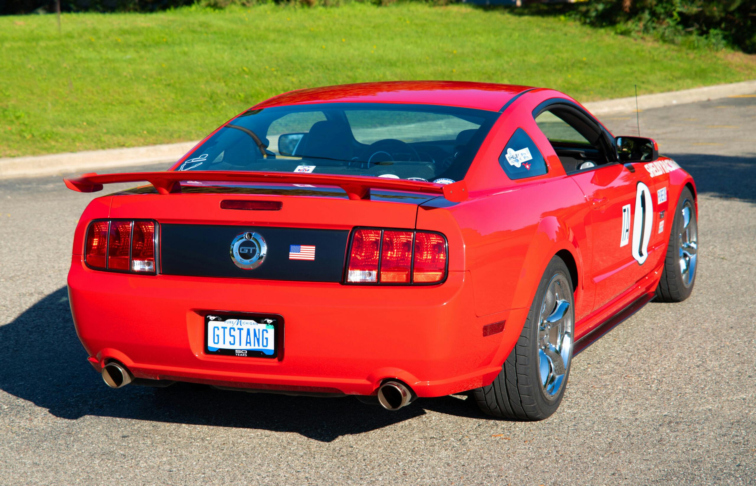 2006 Mustang GT custom livery rear three quarter
