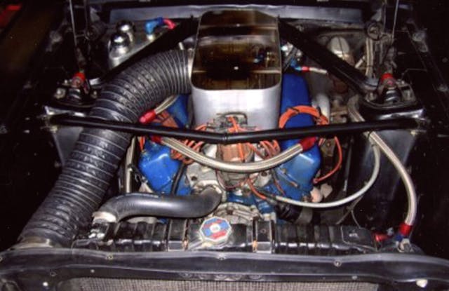 Ford 302 engine race car