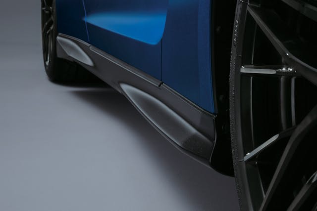 2023 Nissan GT-R side skirt detail