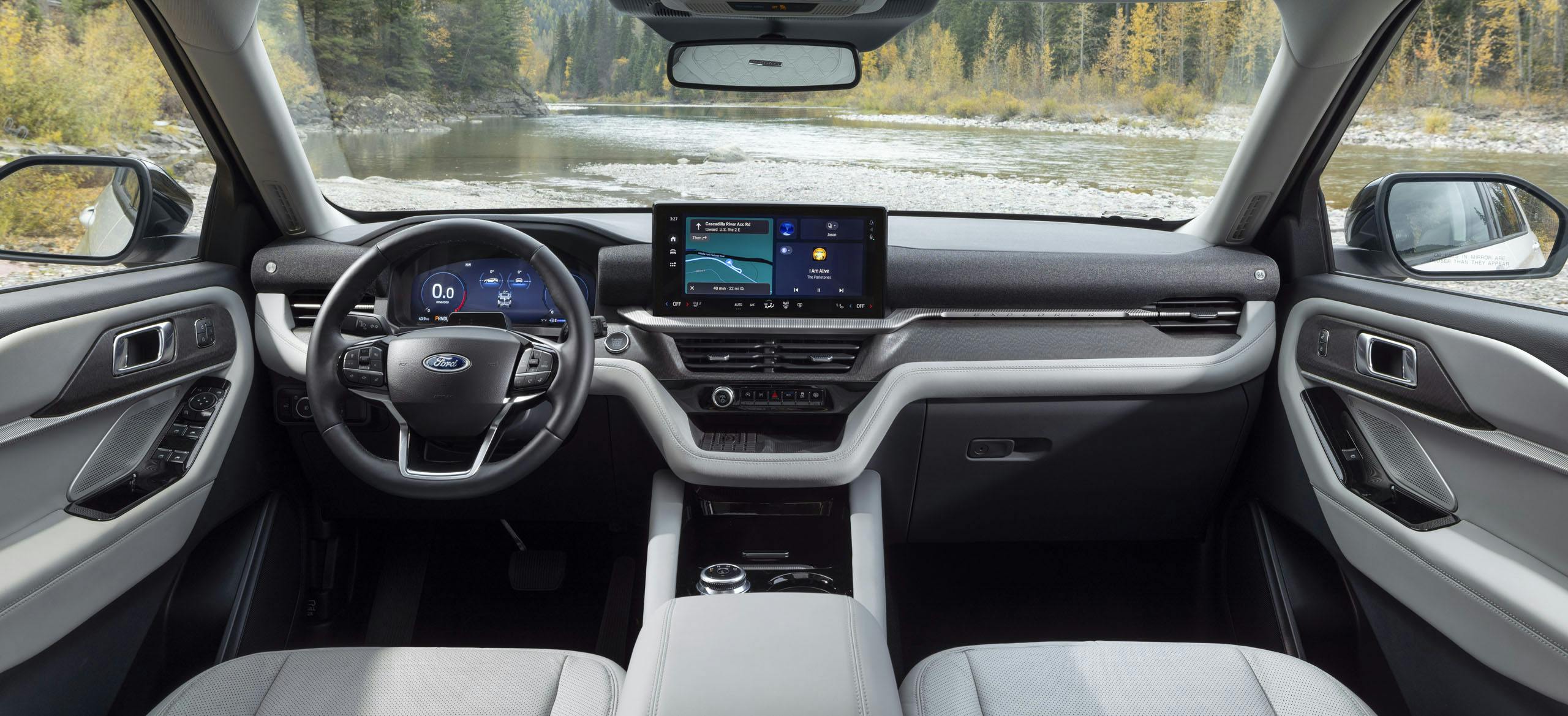 2025 Ford Explorer Platinum interior front cabin area