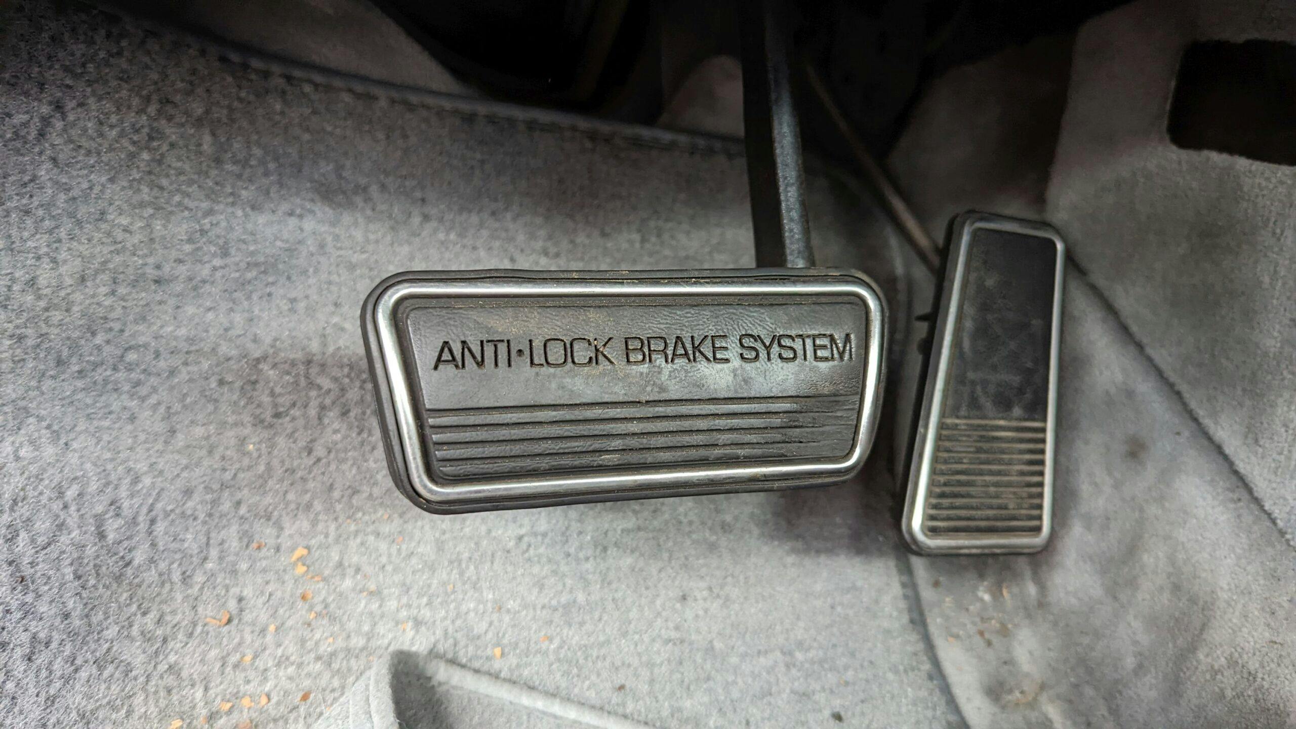 1989 Buick Reatta floor pedals