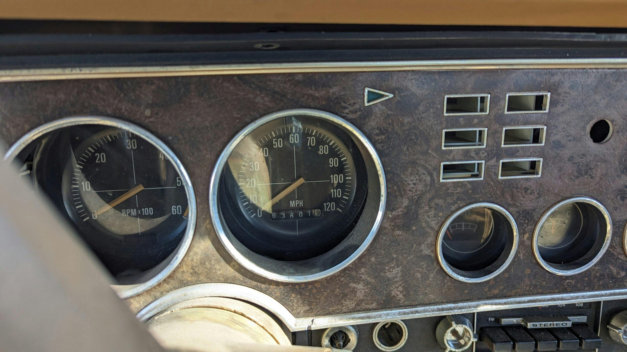 1974 Ford Mustang II Ghia Hardtop dash gauges