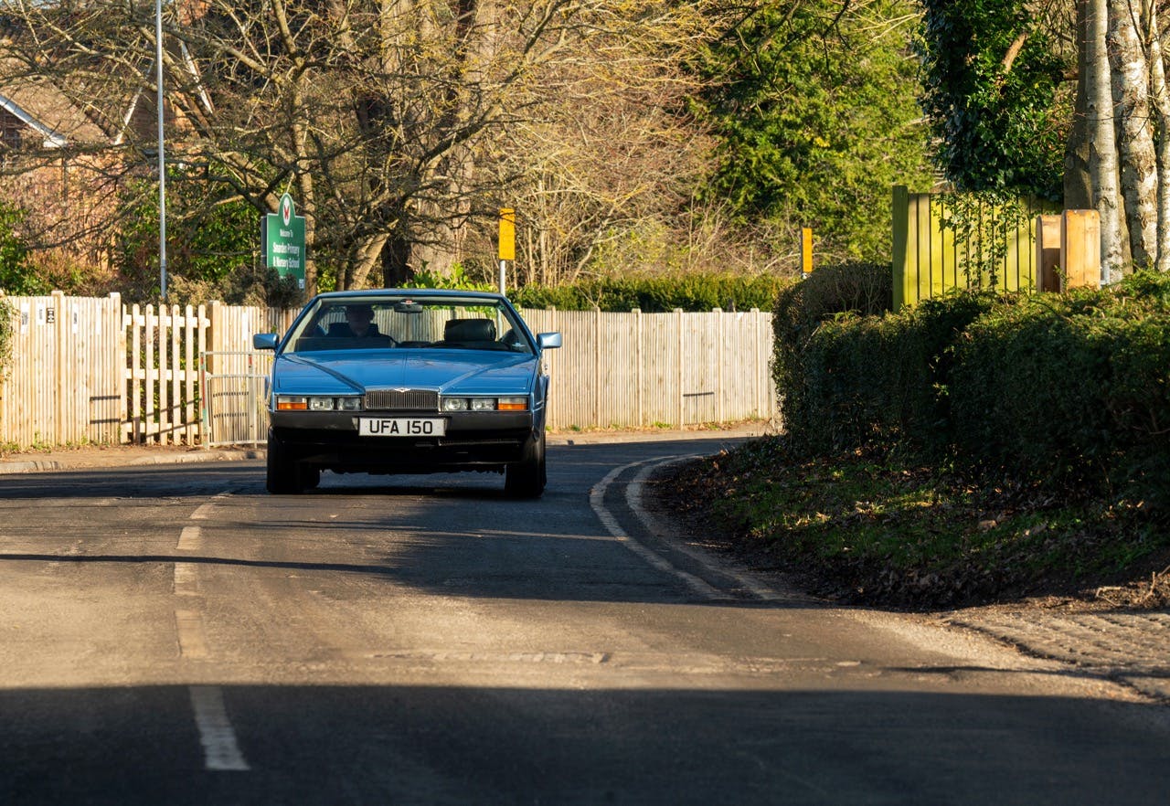 Aston Martin Lagonda front driving pan action