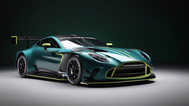 Aston Martin Vantage GT3_01