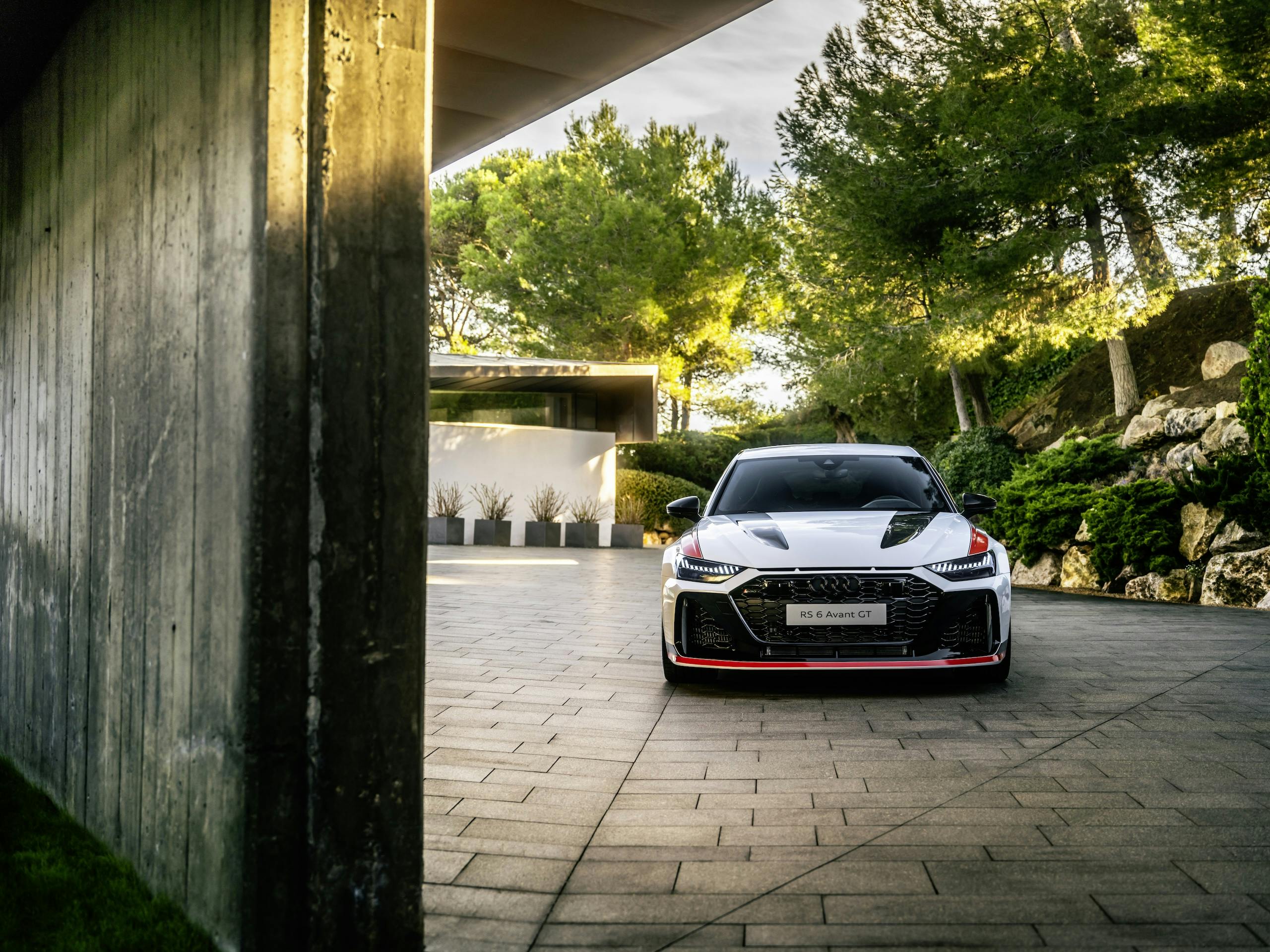 Audi RS 6 Avant GT front driveway