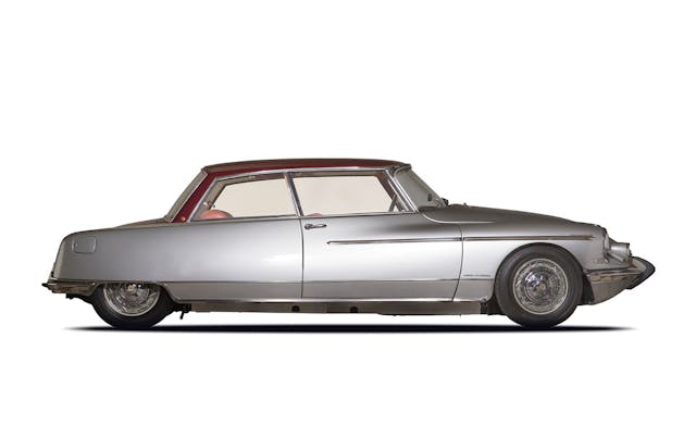 amelia gooding citroen ds19 concorde chapron