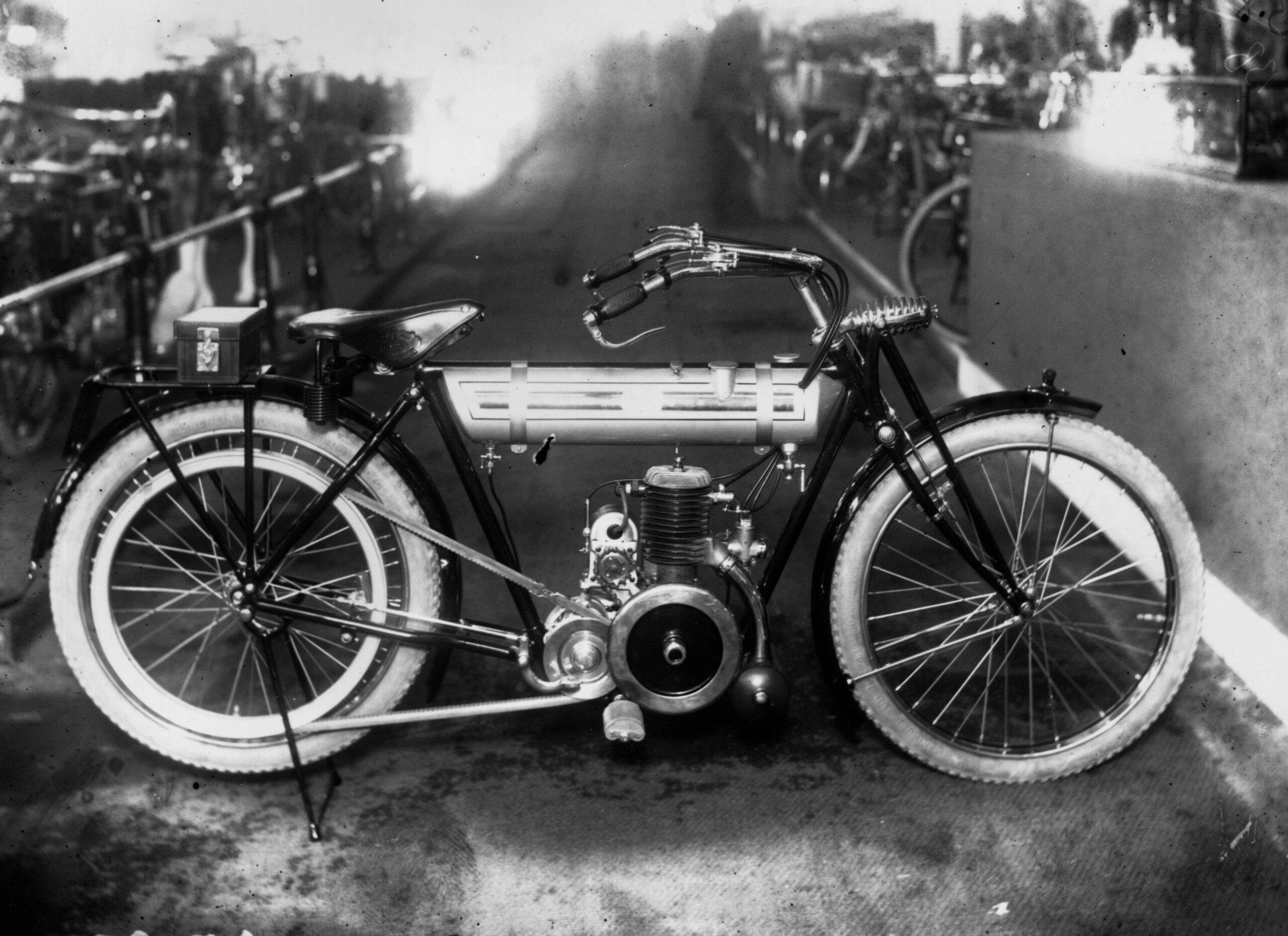 Triumph Bike 1913 London show