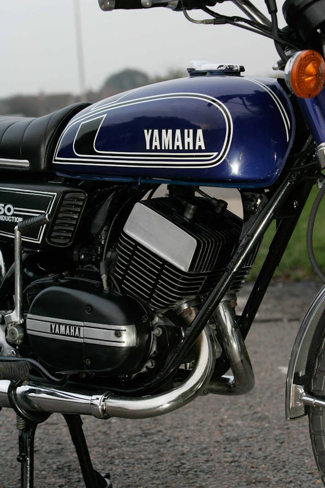 1974 Yamaha RD350 tank engine