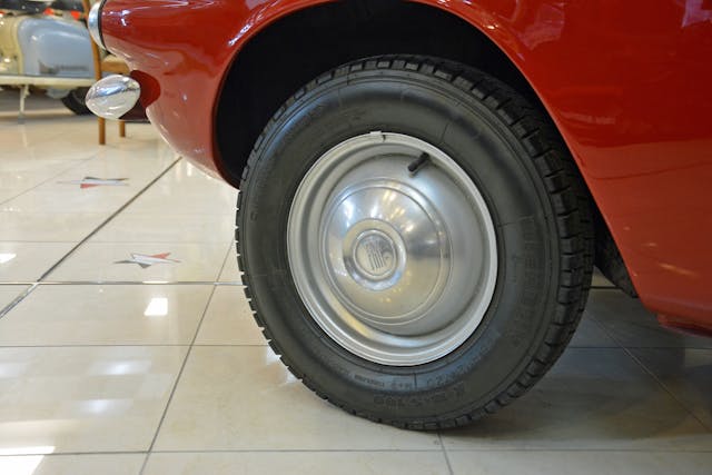 Malta Museum Fiat 600D Vignale wheel tire