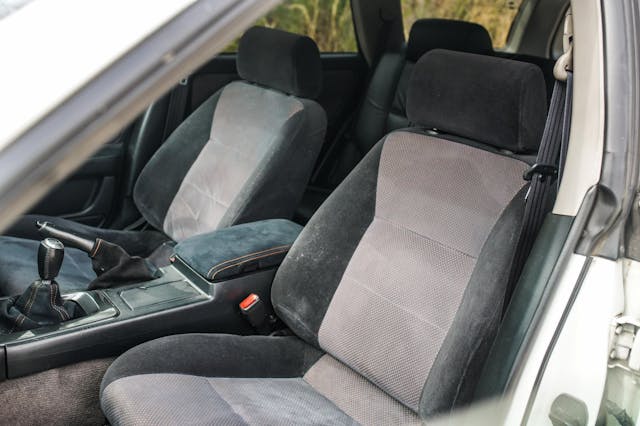 1998 Nissan Stagea 260RS front seats