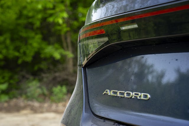2023-Honda-Accord-Touring-Hybrid-06 badge rear