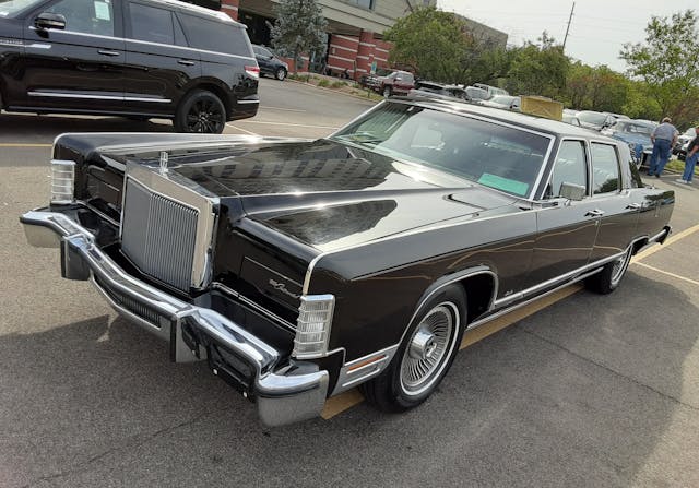 1979 Lincoln Continental Town Car front three quarter