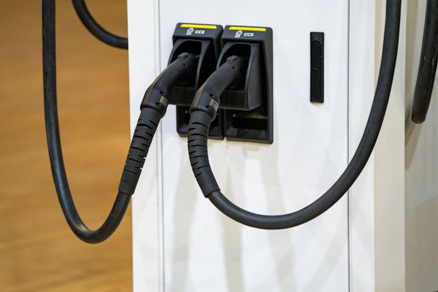 EPA Finalizes Auto-Emissions Rules To Propel EV Sales charger