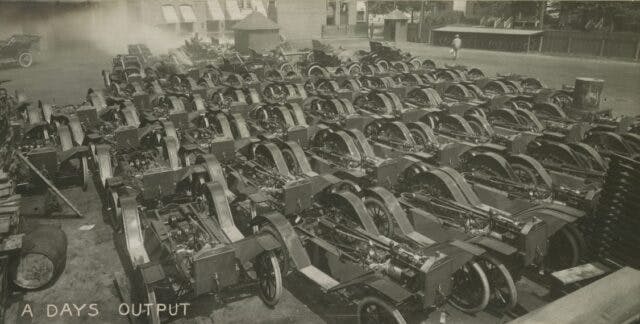 Ford Piquette Plant cars