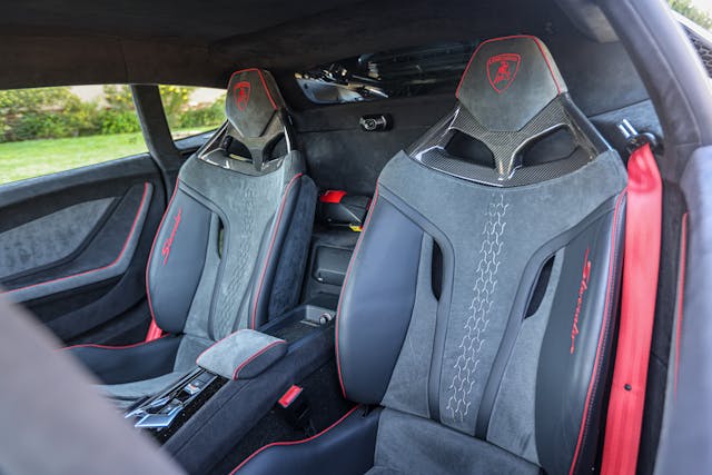 Lamborghini Huracan Sterrato Seats
